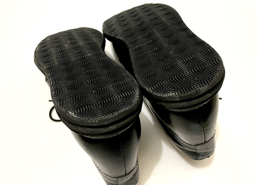 革靴ソール全面補修とかかとの履き口ほつれ補修 つま先擦れ自己補修